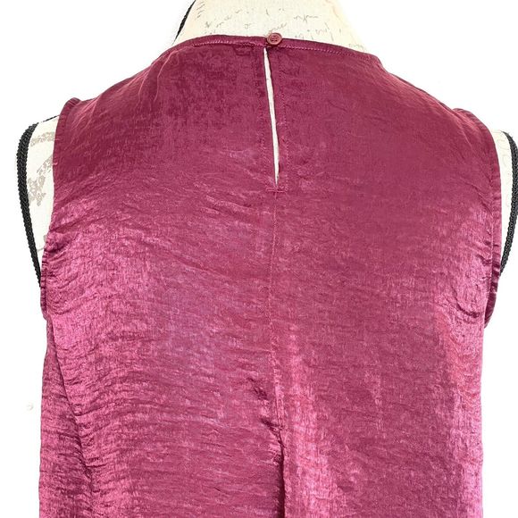 Banana Republic Womens Blouse Size XS Shiny Burgundy Sleeveless Dressy Top Night - Picture 6 of 12